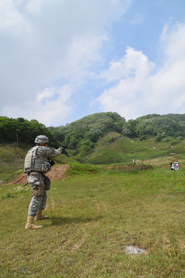 Stress fire shoot shows best-of-best Soldier