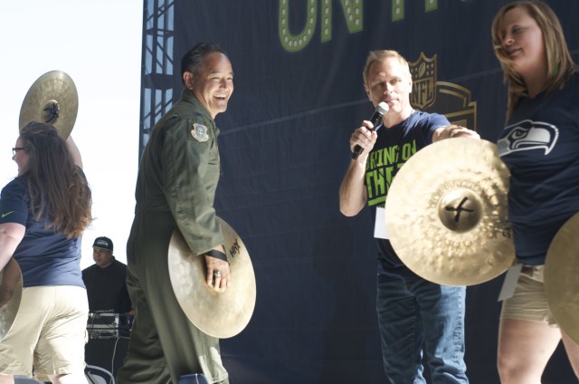 Air Force Col. Kumashiro plays with Seahawks Band