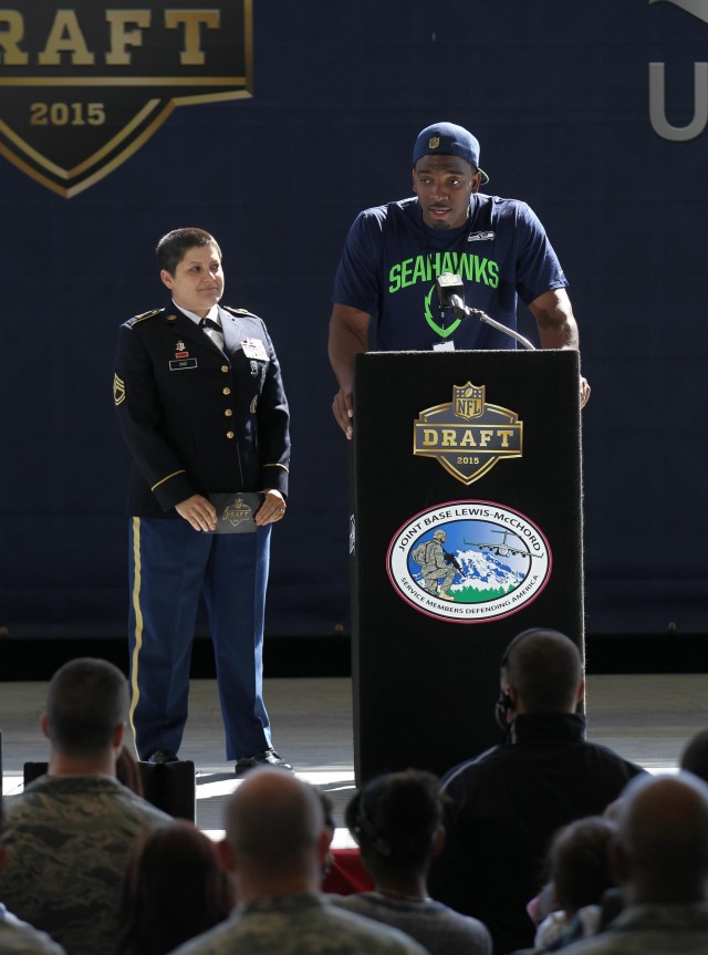 Service member to announce NFL Draft Day pick for Seahawks