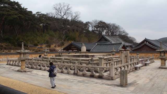 "Daeungjeon"