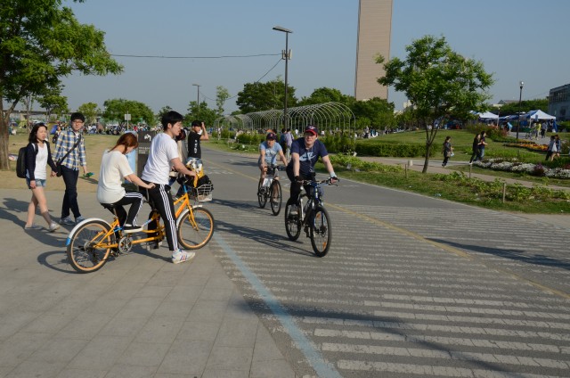 Summer Hot Spot &mdash; Hangang Citizen's Park