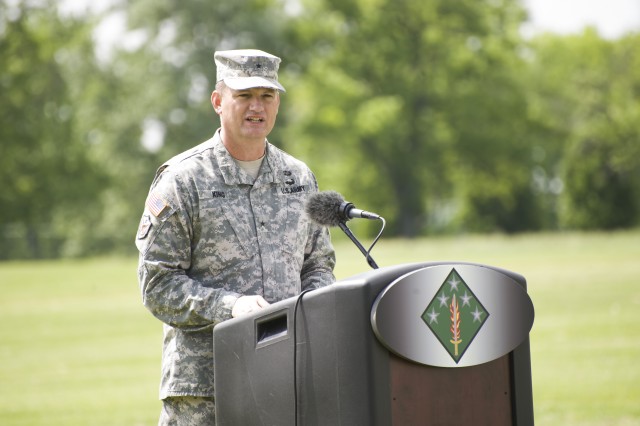 20th CBRNE holds change of command ceremony