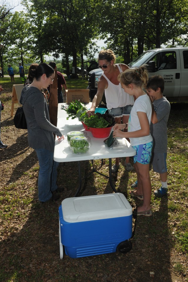 Fort Leonard Wood farmers' market 'meats' expectations