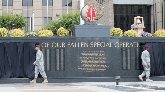 USASOC pays tribute to fallen during memorial ceremony