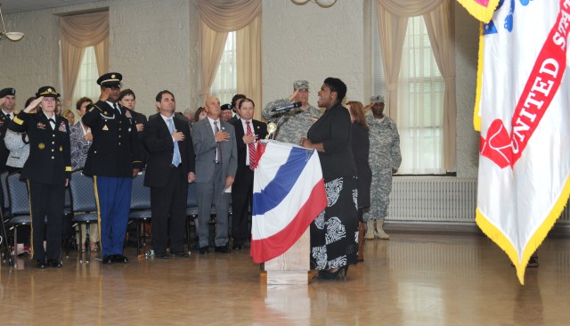 Senior Executive Service leader retires as JMC Deputy to the Commander