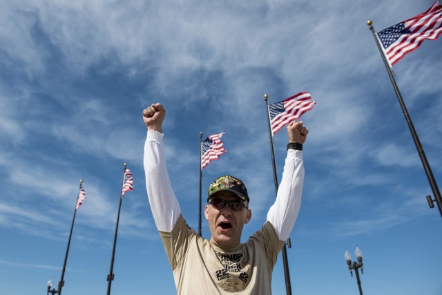 Chicago ruck march held in honor of struggling veterans