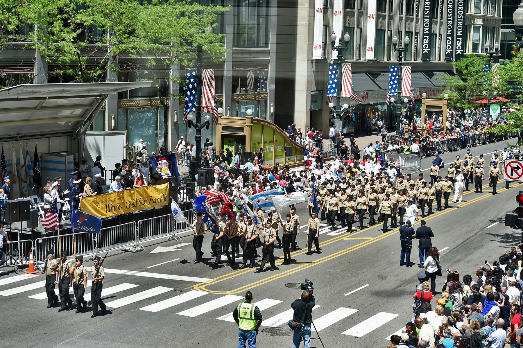 City of Chicago joins its veterans to remember those who have fallen