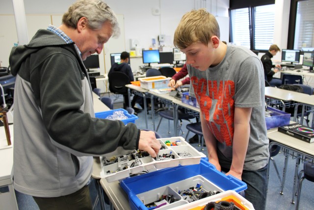 Tech students design, race robots