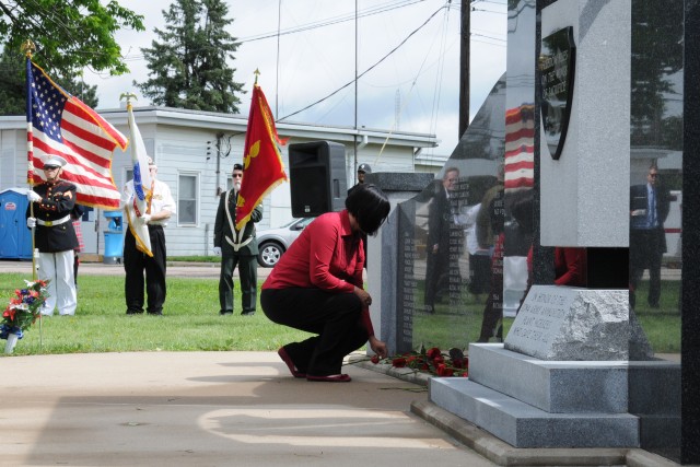 Iowa Army Ammunition Plant honors those who 'gave their all'