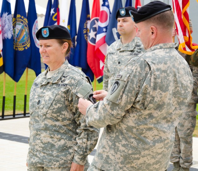 Army Europe welcomes new deputy commanding general and command sergeant major