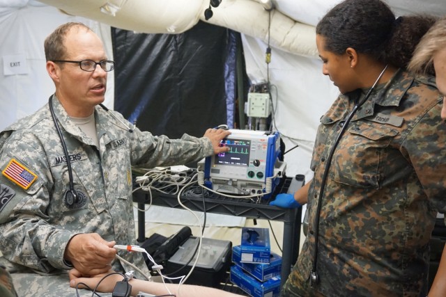 German army nurses integrate with hospital during exercise