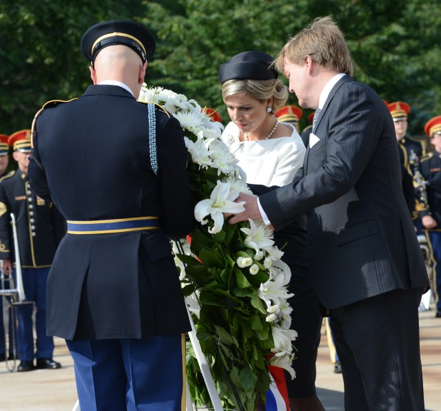 Dutch Royalty honors U.S. military