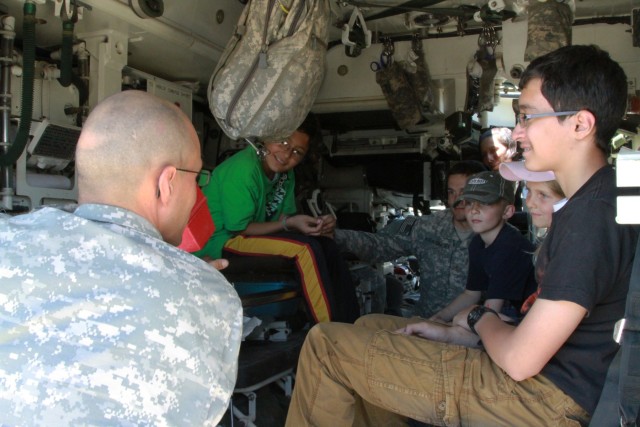 Raider brigade invites community to Pi&#241;on Canyon