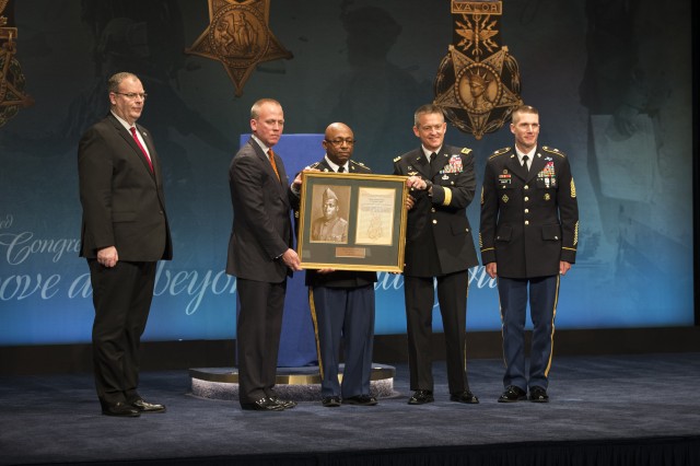 Pentagon inducts WWI Soldiers into Hall of Heroes