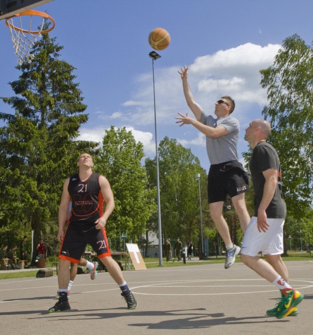 Team Eagle competes in 3 on 3 streetball tournament