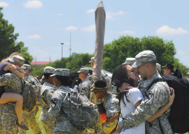 Cav unit returns from South Korea