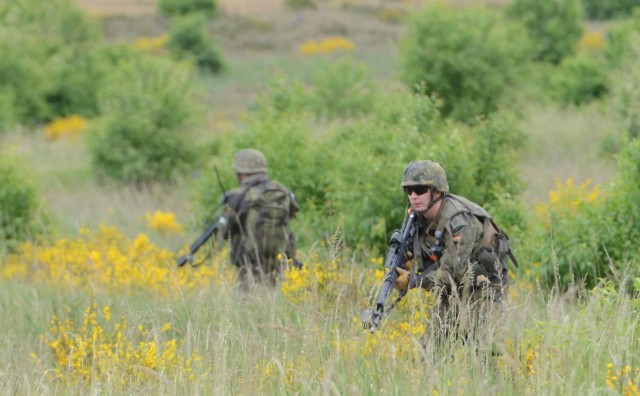 Allies train for better maneuver capabilities at Drawsko Pomorskie Training Area during Saber Strike 15