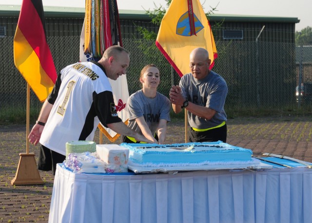 21st TSC, USAG-RP commemorate Army birthday with 3-mile run
