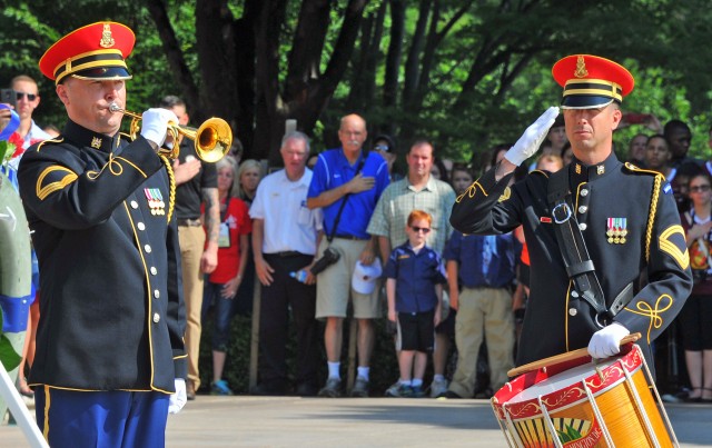 Old Guard Bugler & Drummer