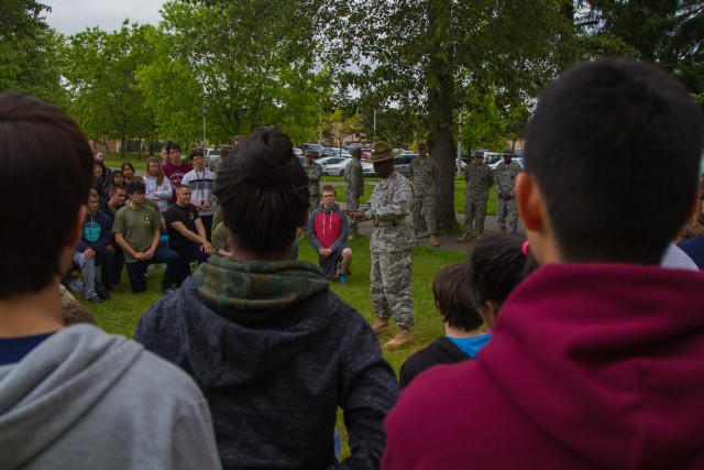 Potential recruits ask questions