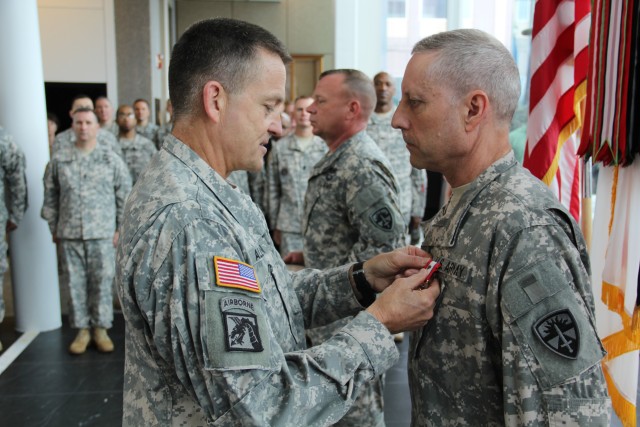 New commander takes lead of Army's test and evaluation mission