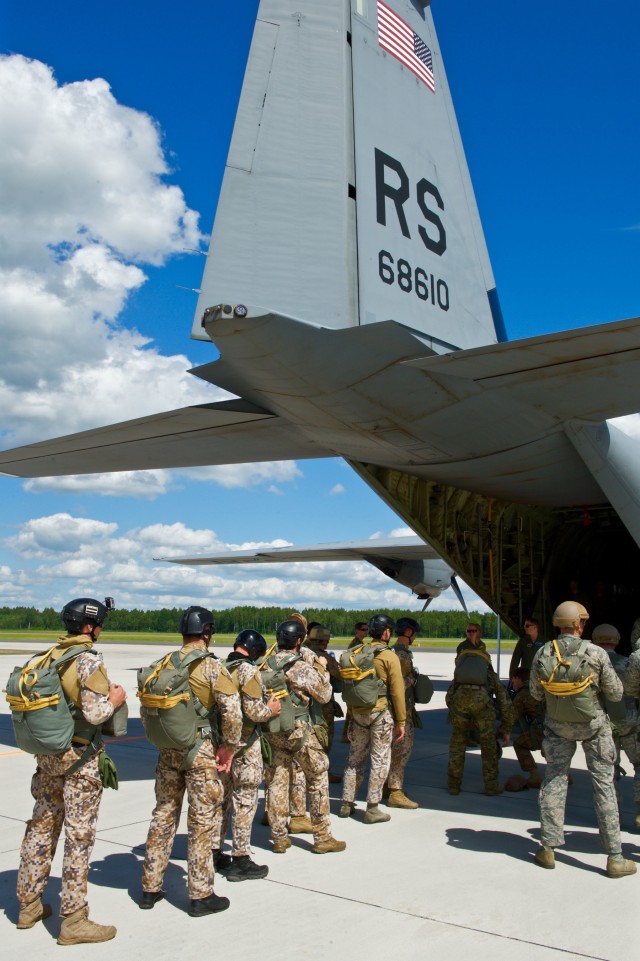 US, Latvian military conduct airborne training in conjunction with Europe-wide exercise