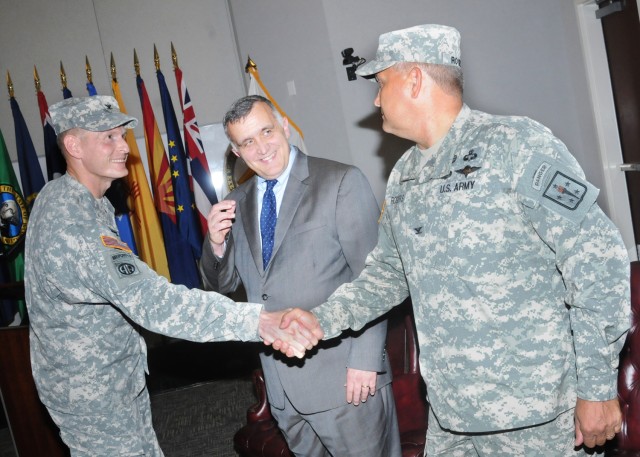 ALU handshake