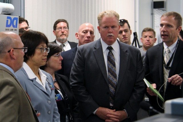 Heidi Shyu visits CERDEC