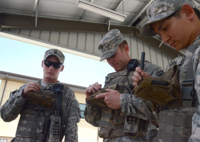 Nett Warrior: Fort Campbell Soldiers train with subject matter experts