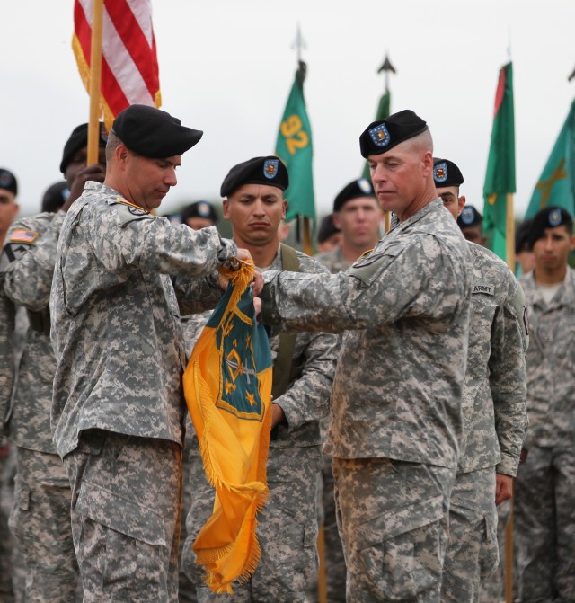 4th MEB cases colors at inactivation ceremony