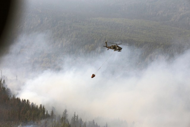 Alaska Army National Guard Black Hawk crews help fight Alaska fires