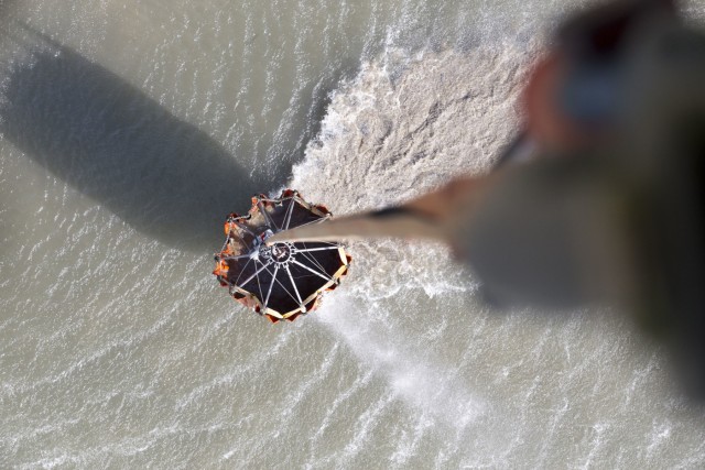 Alaska Army National Guard Black Hawk crews help fight Alaska fires