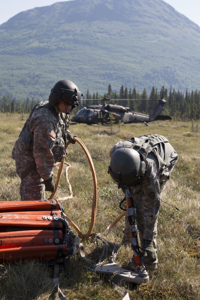 Alaska Army National Guard Black Hawk crews help fight Alaska fires