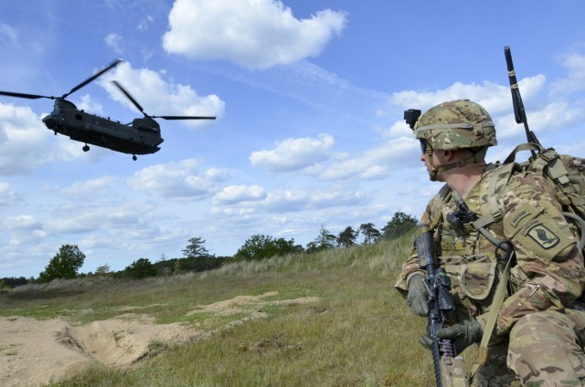 US paratroopers kick off BALTOPS 15 with combined joint air assault