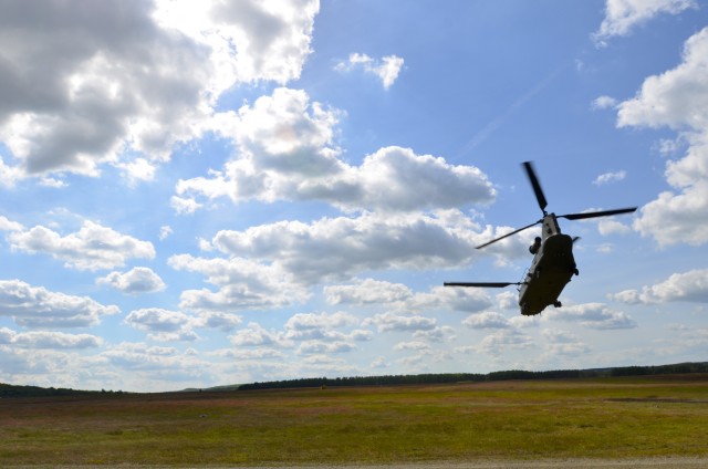 US paratroopers kick off BALTOPS 15 with combined joint air assault