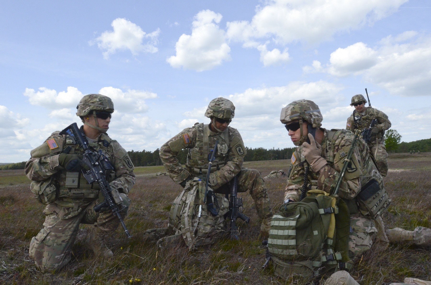 US paratroopers kick off BALTOPS 15 with combined joint air