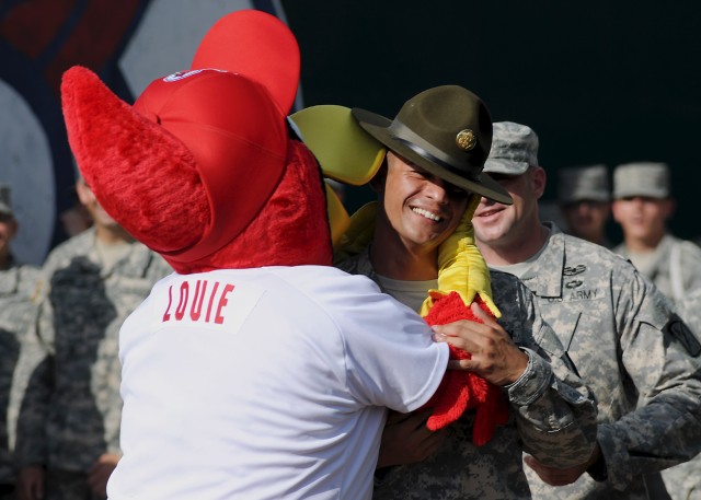 Fort Leonard Wood helps Springfield Cardinals honor military