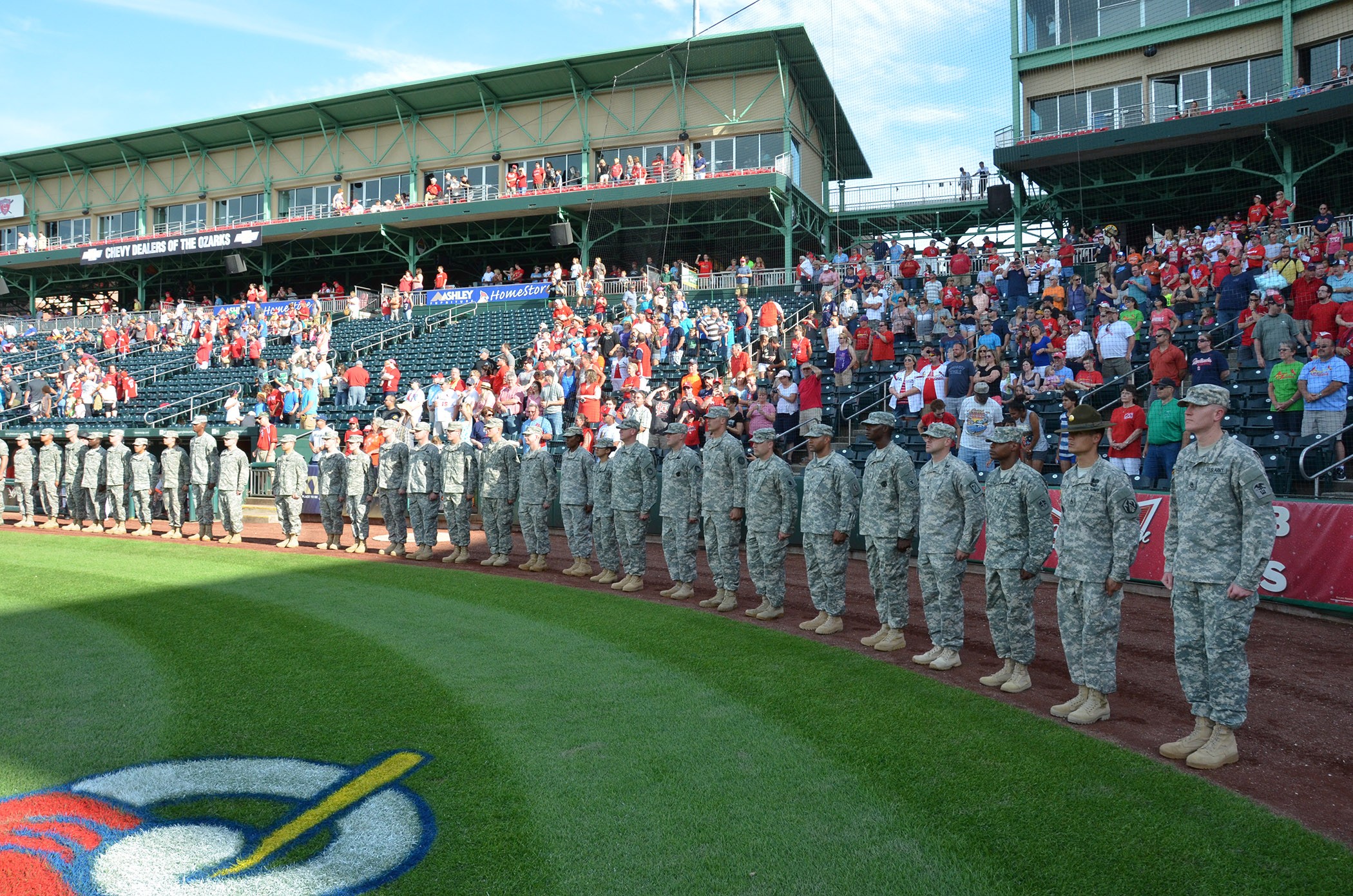 Fort Leonard Wood service members participate in military appreciation  event before Cardinals game Sept. 11, Article