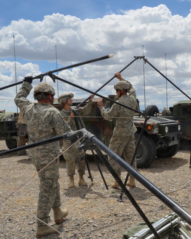 Utah Army National Guard Soldiers construct their headquarters