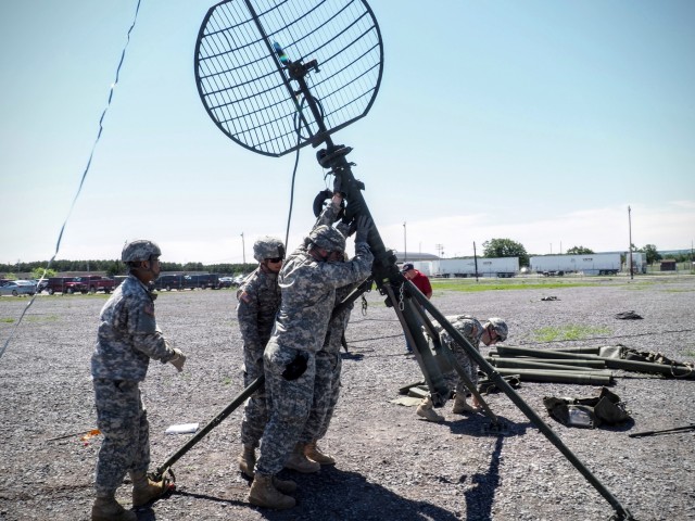 New York National Guard Soldiers solve commo woes at Fort Drum