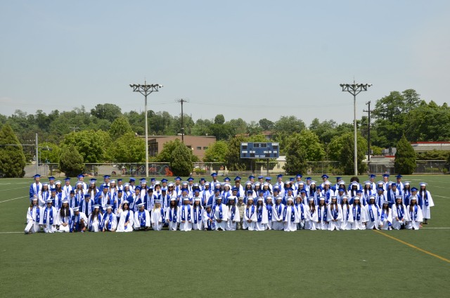 SAHS celebrates 2015 commencement