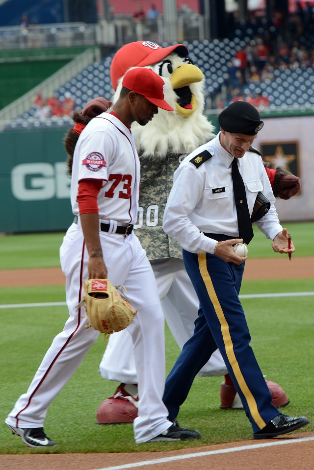 Soldiers score home run during Army Day at Nationals Park