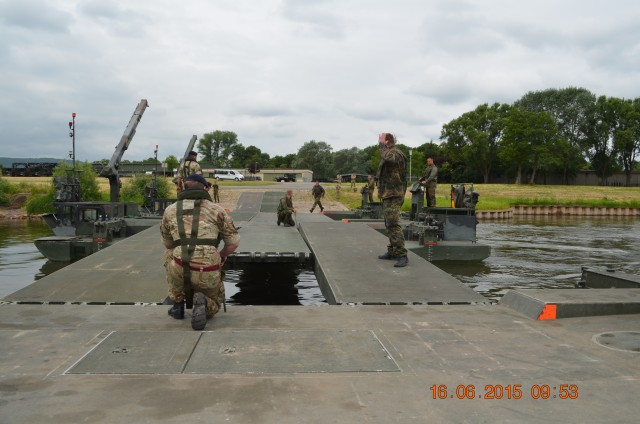 British, German Army engineers work together to demonstrate allied bridging capabilities