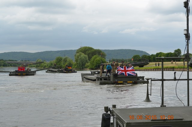 British, German Army engineers work together to demonstrate allied bridging capabilities