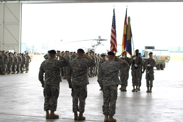 2nd Battalion of the 159th Aviation Regiment (attack reconnaissance) holds change of command ceremony