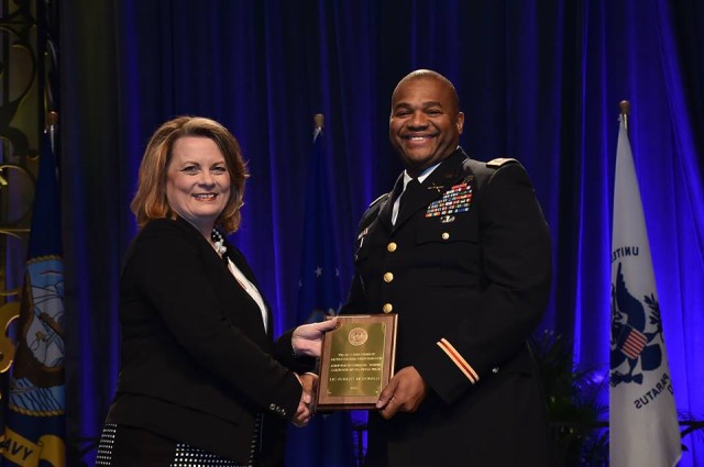 Acquisition leader recognized for Operation United Assistance work 