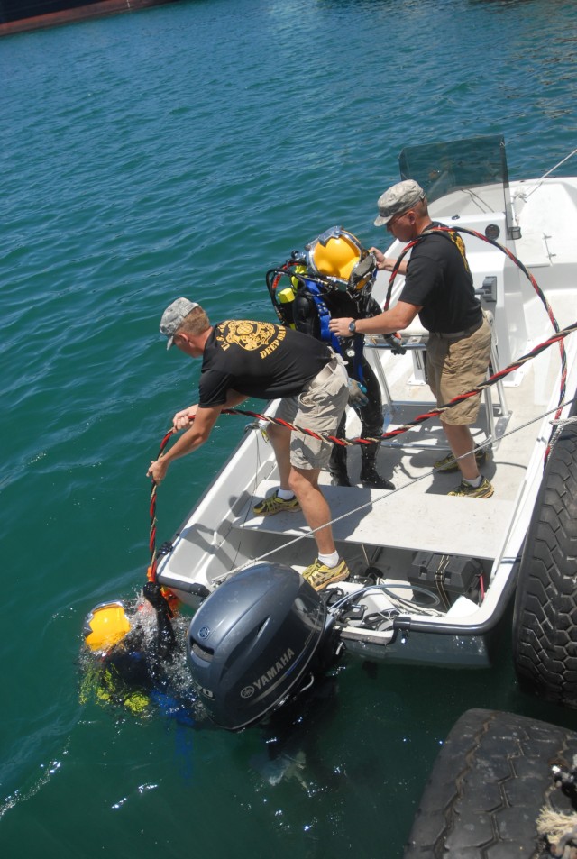 Agency, Dive Detachment partner on potential removal of sunken vessel