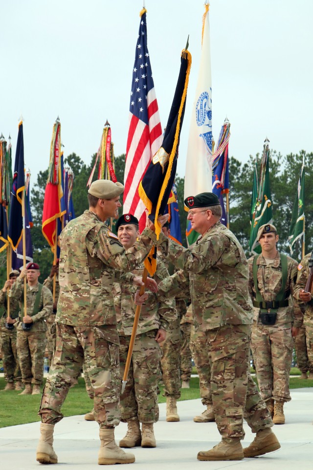 USASOC welcomes Tovo as Commanding General | Article | The United ...