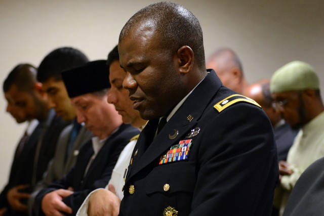 Pentagon celebrates Iftar, honors service of Muslims