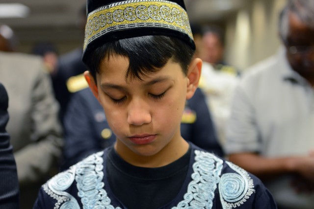 Pentagon celebrates Iftar, honors service of Muslims